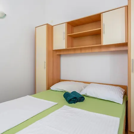 Apartament Beautiful In Krk With Kitchen