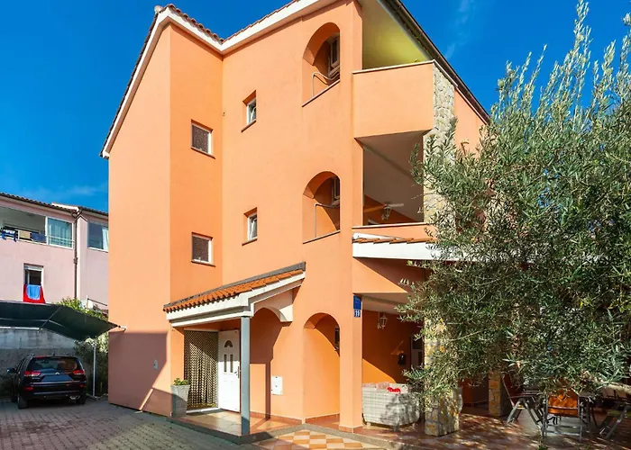 Beautiful In Krk With Kitchen Appartement