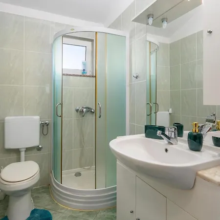 2 Bedroom Front In Krk Krk Town