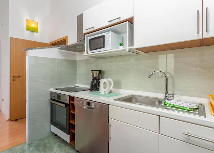 Apartman Beautiful In Krk With Kitchen
