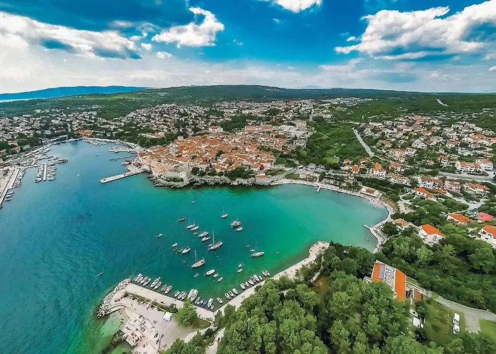 Apartman Beautiful In Krk With Kitchen *